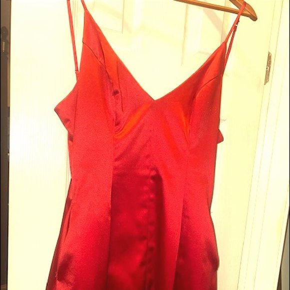 BEBE Little Red Corvette - Picture 1 of 9